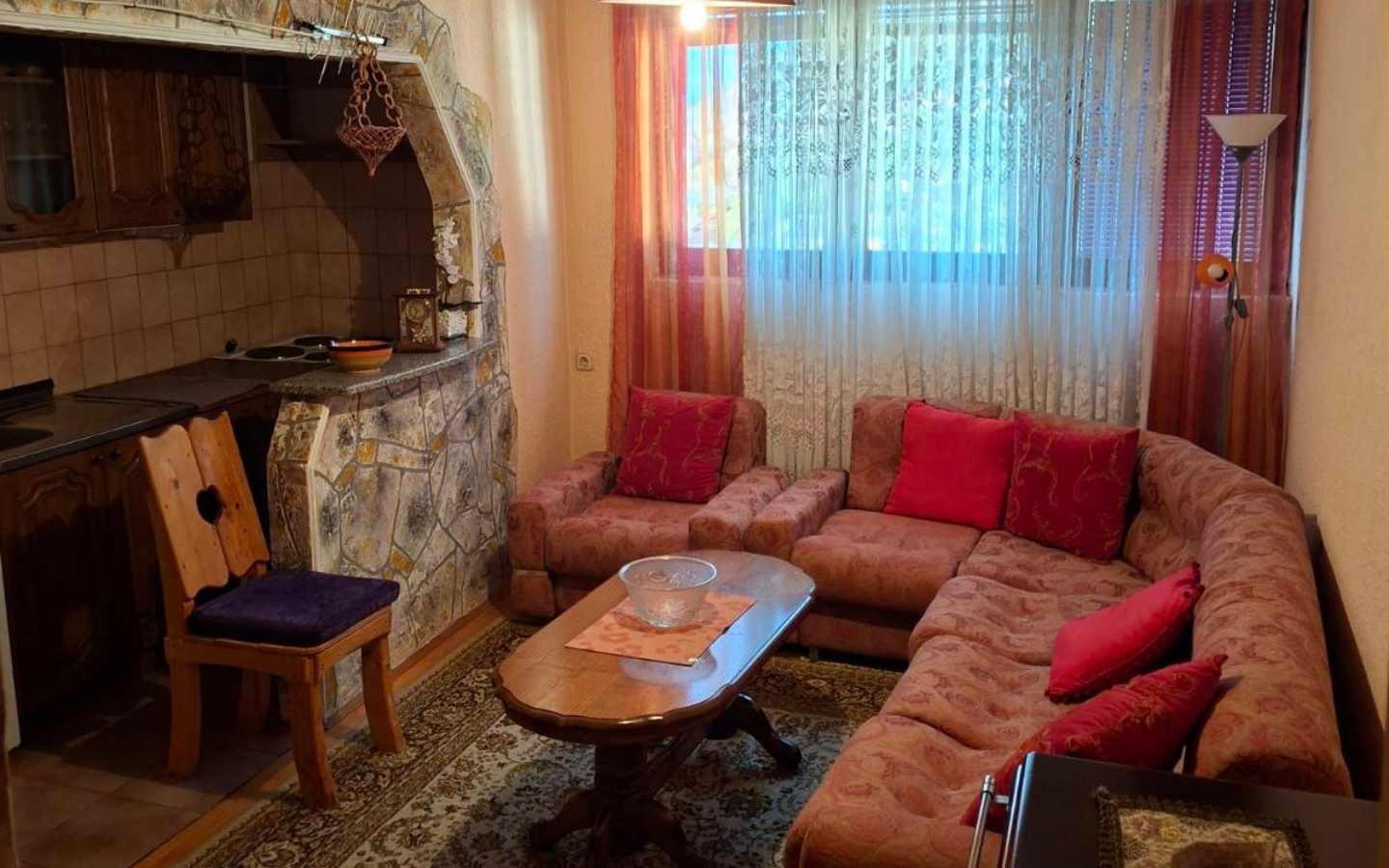 PRODAJE SE DVOSOBAN STAN – 48 m² – NASELJE STARA STRUGARA, RAŠKA