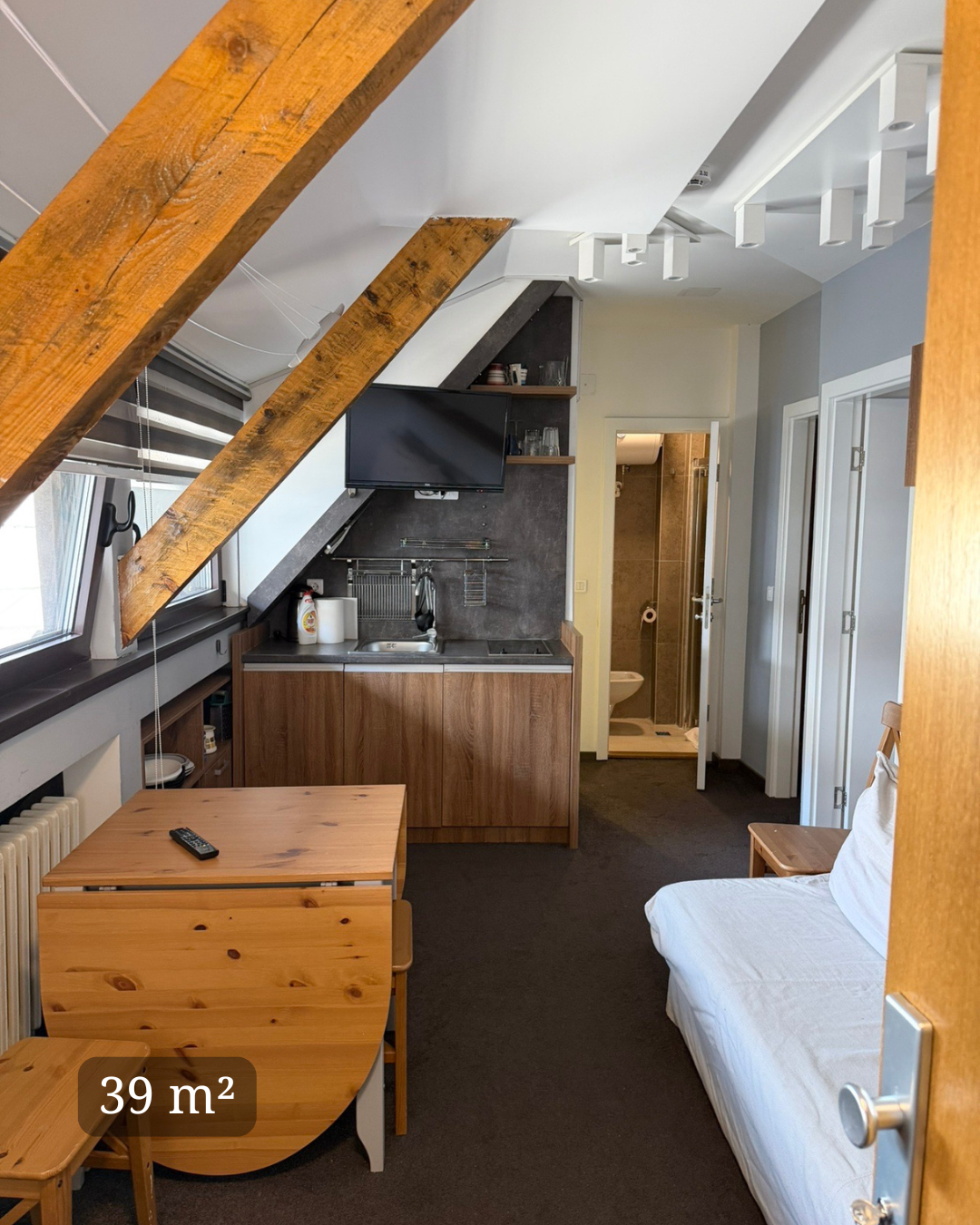 10 Na prodaju dva moderna apartmana u kompleksu Konaci “Sunčani Vrhovi”