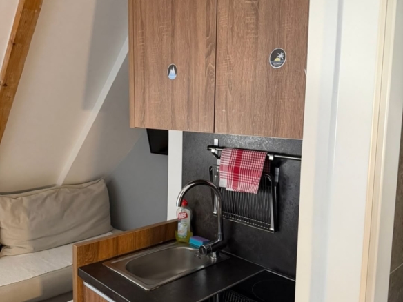 Na prodaju dva moderna apartmana u kompleksu Konaci “Sunčani Vrhovi”