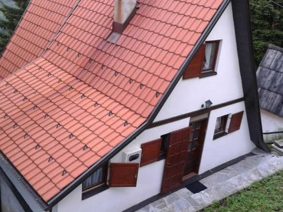Na prodaju planinska kuća na Kopaoniku – Vikend naselje